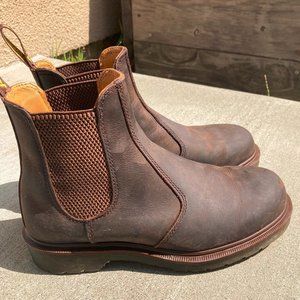 Dr. Martens #2976 Chelsea Boots (women's 6 USA sizing)